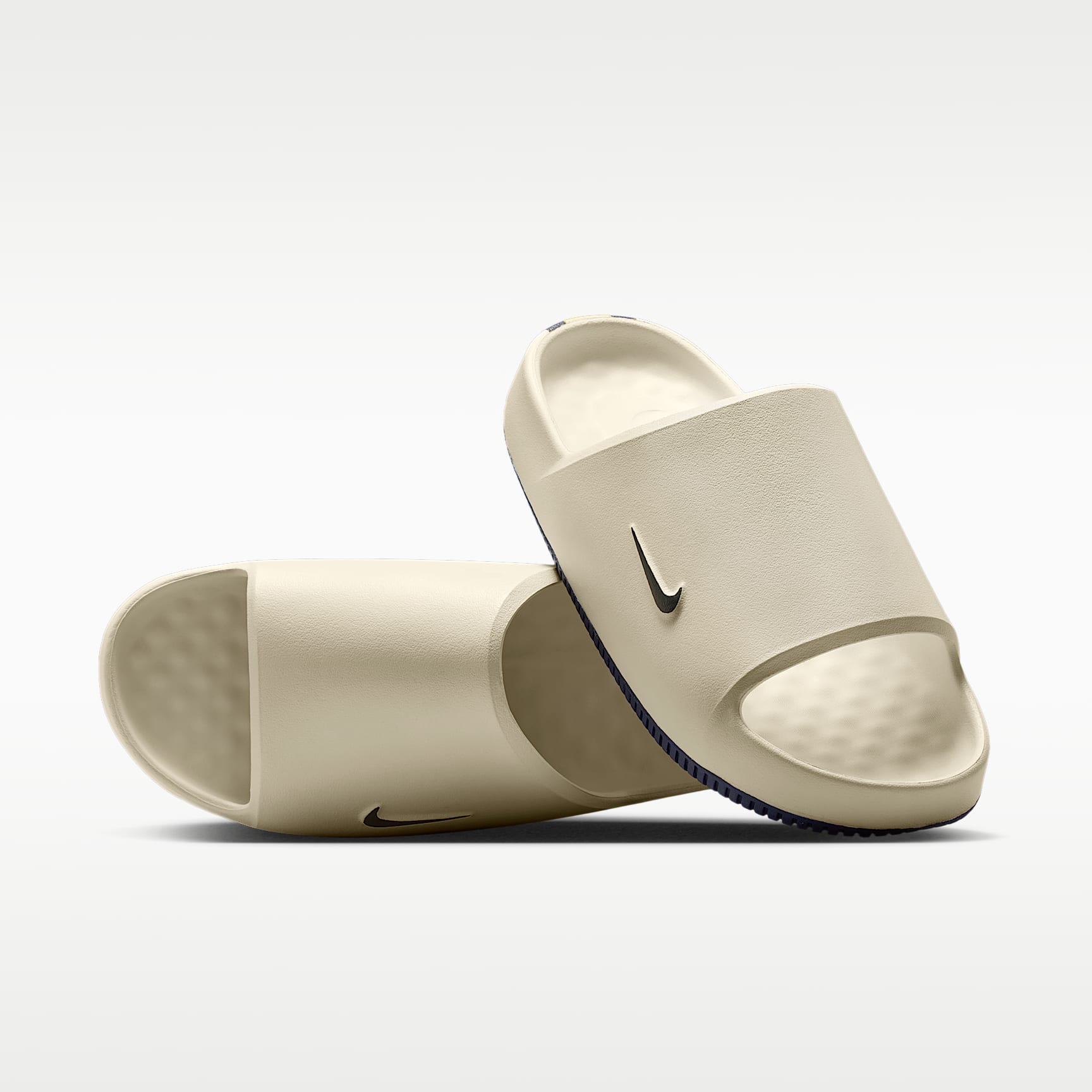 Nike Calm (Michigan) Men's College Slides. Nike.com
